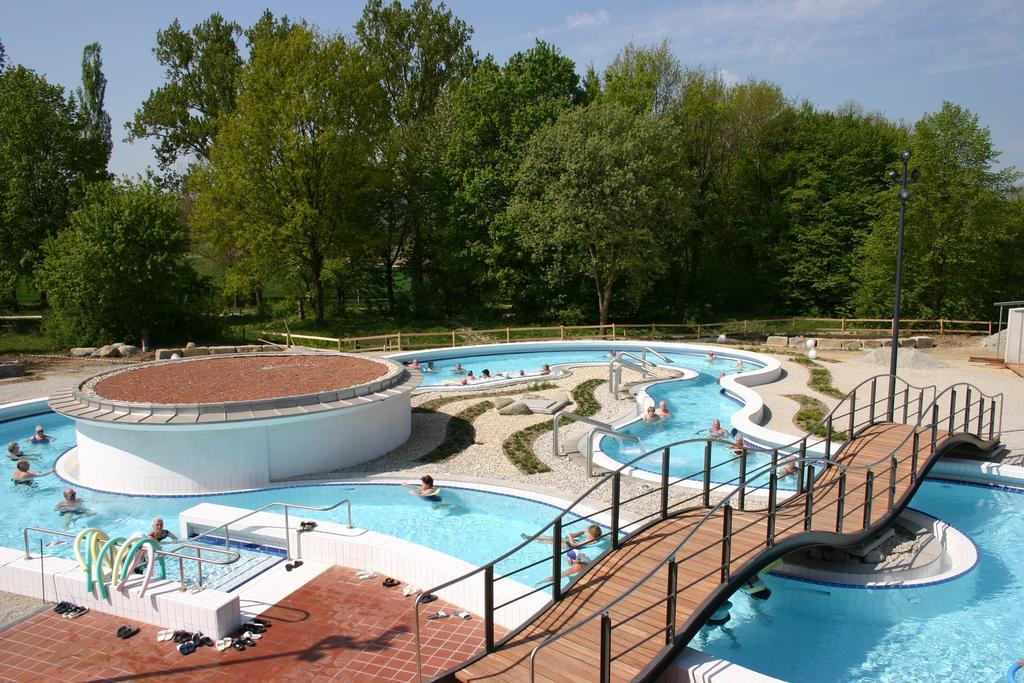 Hotel An Der Brunnader - Ihr Zuhause Im Rottal Bad Birnbach Buitenkant foto